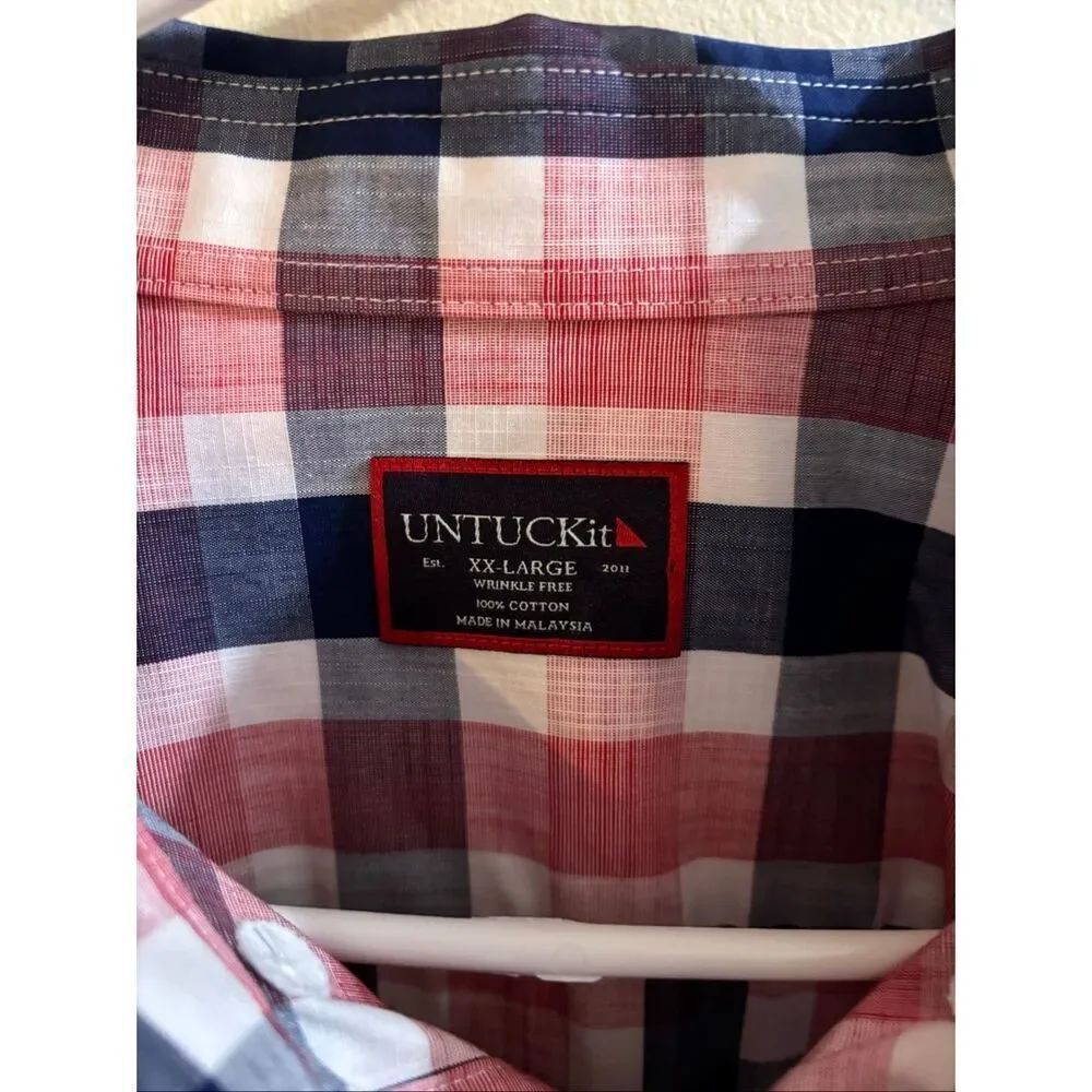 UNTUCKit Shirt - Picture 2 of 3